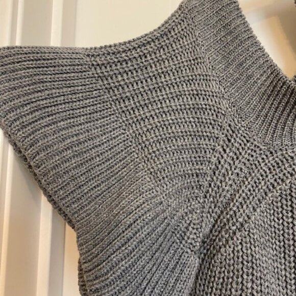 dRA Los Angeles Cold Shoulde r Short Sleeve Sweater Gray Size S - Picture 6 of 11